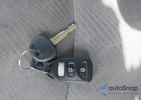 2013 Hyundai Elantra Gls from USA, damaged, VIN 5NPDH4AE5DH446875